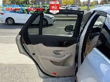 2017 Mercedes-Benz GLC PREMIUM PKG | MB SERVICED | AMBIENT LIGHT - Photo 41