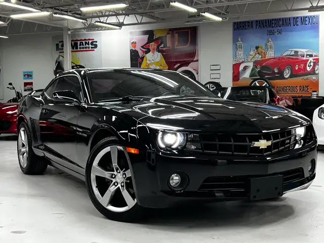 2011 Chevrolet Camaro 1LT w/RS Pkg and Sunroof