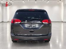 2019 CHRYSLER PACIFICA TOURING L - Photo 7