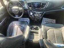 2019 CHRYSLER PACIFICA TOURING L - Photo 10