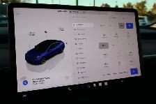 2022 Tesla Model 3 - Photo 17