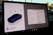 2022 Tesla Model 3 - Photo 19