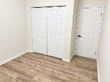 2 Bdrm 1 Bath w/ New Floors, Paint in Desirable Area,Central Air - Photo 8