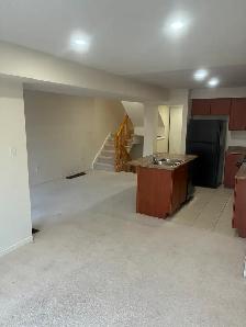 Entire Townhouse - Audley and Rossland - $2095 - Photo 2