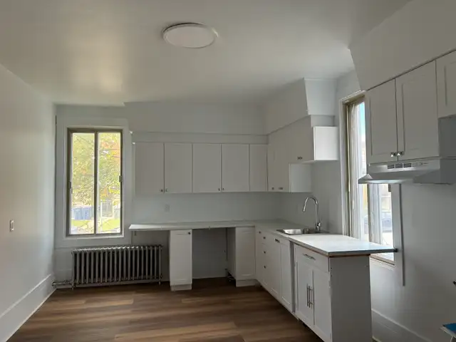 beau logement à louer Chomedey Vimont