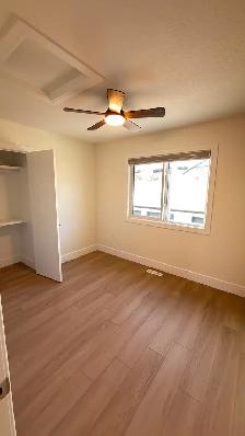 The Best 2 Bedroom Backyard Suite- ALL Utilities Included $1,550 - Photo 7