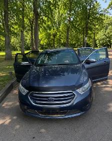2019 Ford Taurus Limited  | 145,000 km - Photo 6