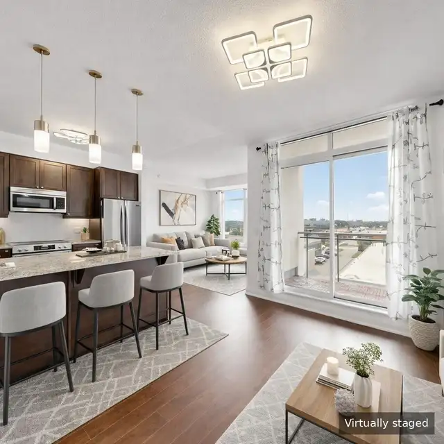 $479,900 | 1 Den Condo w/ Parking & Locker | Vaughan Woodbridge