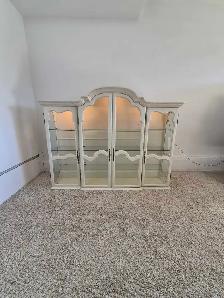 FREE DELIVERY Real Wooden China Cabinet Hutch / Curio Cabinet - Photo 2