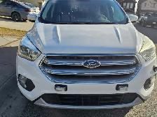 2017 Ford Escape SE LOW KM