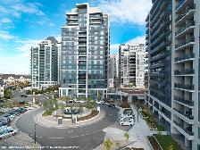 Spacious and bright one bedroom condo in Thornhill