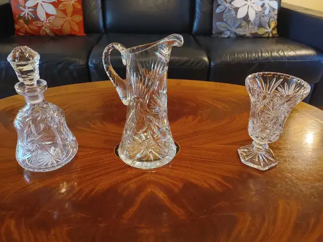 Trio cristal ' PINWHEEL ' ( carafe / pichet / vase )