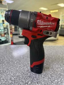 Milwaukee 3404 12V Fuel Brushless Hammerdrill Kit - Photo 2