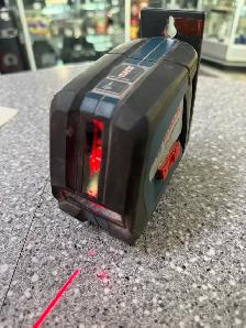 Bosch GLL 2-45 2 Line Red Laser Level Kit with Mount and case - Photo 6