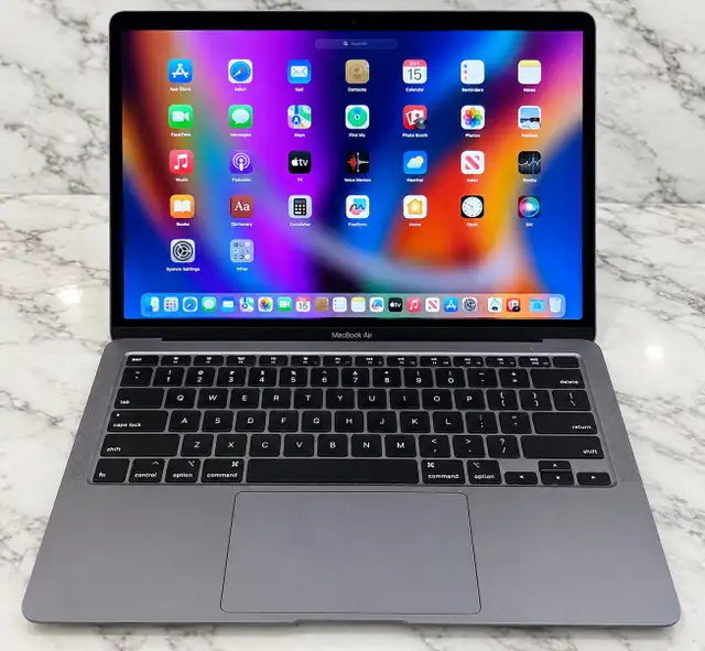 Macbook Air M1 2020 256G Conme NEUF