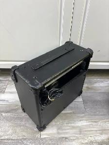 Line 6 Spider IV 15 Watt Guitar Amplifier - Photo 4