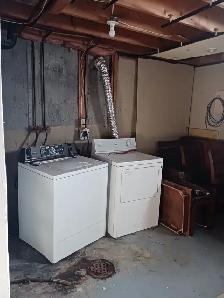 Renovated 3 bedroom duplex in Pineridge area, NE  Calgary - Photo 10