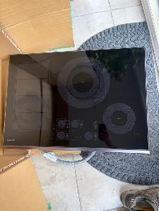 Samsung NZ30K7880UG Induction Cooktop