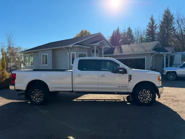 2017 Ford F-350 Lariat 6.7L Power Stroke Diesel – SRW Long Box