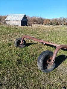 2 wheels on chassy