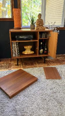 Mid century. TEAK TECK. Buffet, table console, bahut disques vin - Photo 4