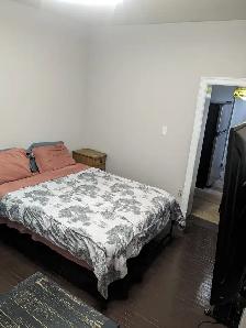 1 MNTH FREE RENT!HUGE 2 RM FURN. SUITE - KITCHN & BLT IN CLOSET - Photo 3