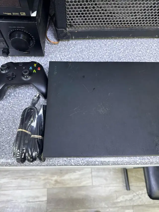 XBOX One X 1TB System With Black Controller