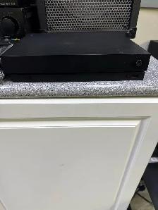 XBOX One X 1TB System With Black Controller - Photo 2