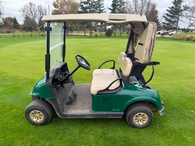 Golf carts with lithium batteries