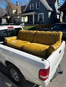 moving truck delivery Furniture - Photo 2