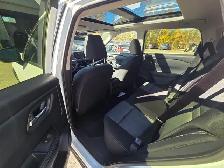 2025 Nissan Rogue - LOW MILEAGE, MINT CONDITION, CLEAN CARFAX - Photo 12
