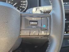 2025 Nissan Rogue - LOW MILEAGE, MINT CONDITION, CLEAN CARFAX - Photo 14