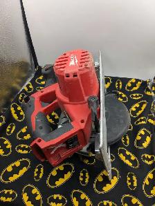Milwaukee 2630-20 6-1/2 inch circular saw (#3153) - Photo 3