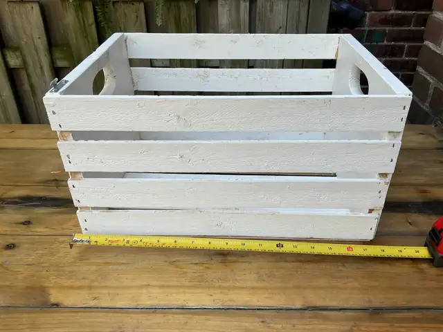 White Painted Wooden Storage Crate !