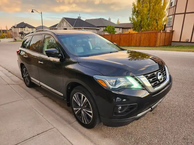 2018 Pathfinder Platinum AWD 7seats similar2 highlander Palisade