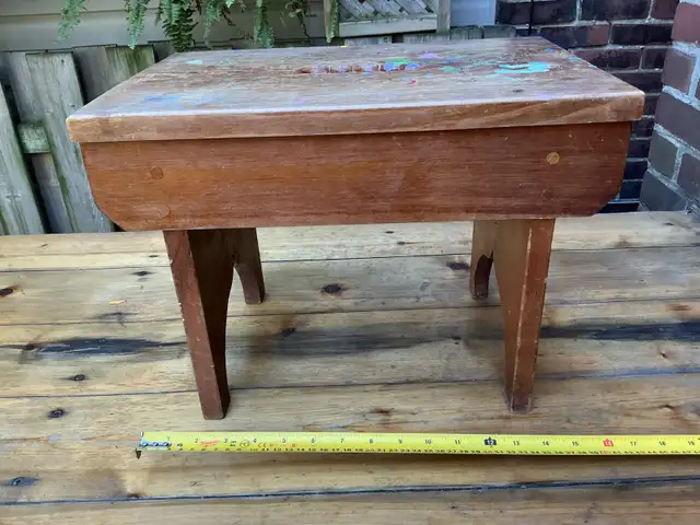Vintage Wooden Strong & Sturdy Step Stool with Built-In Handle !