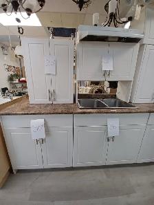 White Kitchen Cupboards - Photo 2