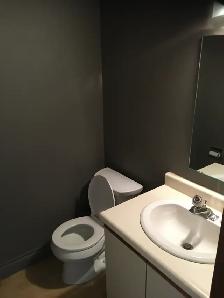 Bright, Open Concept, Two-level Apartment - Photo 2