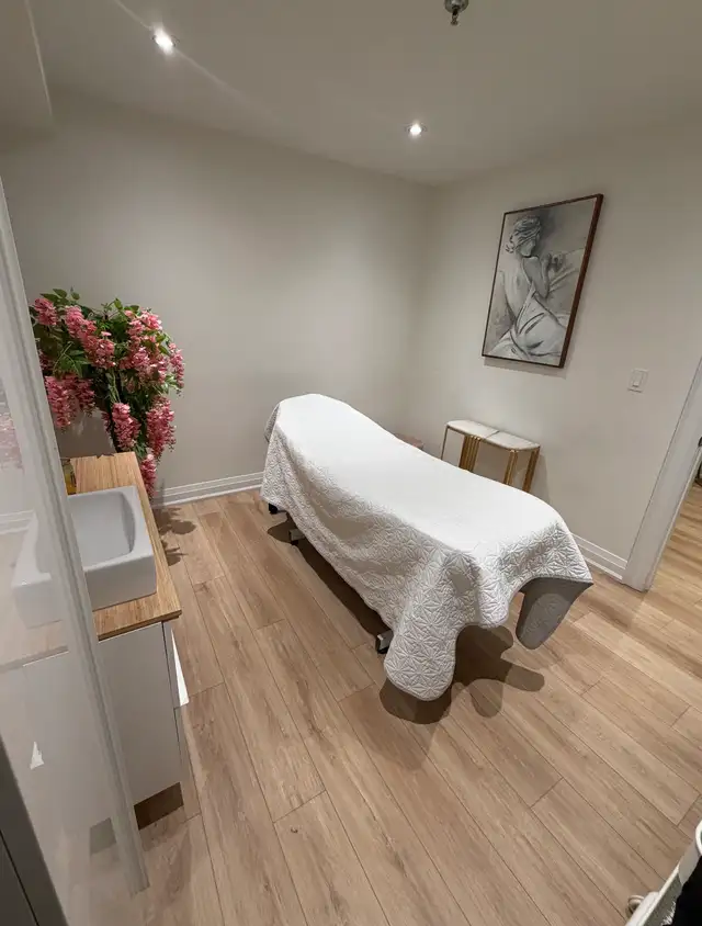 ✨ FULLY FURNISHED BEAUTY ROOM FOR RENT – VAUGHAN ✨
