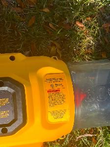 DEWALT 60V FLEXVOLT Cordless Leaf Blower - Photo 3