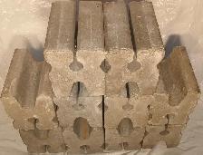 10 Blocs de béton pour abri d’auto style Tempo à Laval $45 negoc - Photo 3