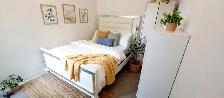 furnished room for rent —-near  lansdowne subway - Photo 2