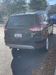 2013 Ford Escape TITANIUM  /  ONLY 129,000 KMS  /  PANO ROOF - Photo 4