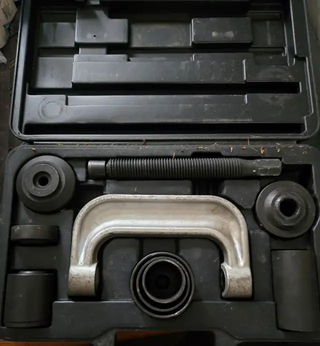 BALL JOINT REMOVER/INSTALLER KIT