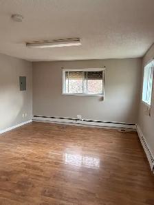 #928-5 ~ 1 Bedroom with H/W/P Included! $1250 Avail Nov 16th - Photo 2
