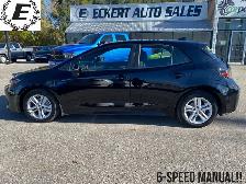 2019 Toyota Corolla Hatchback SE   6-SPEED MANUAL!