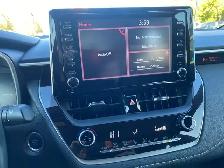 2019 Toyota Corolla Hatchback SE   6-SPEED MANUAL! - Photo 13