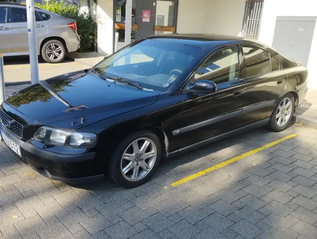 Volvo s60 t5 / r