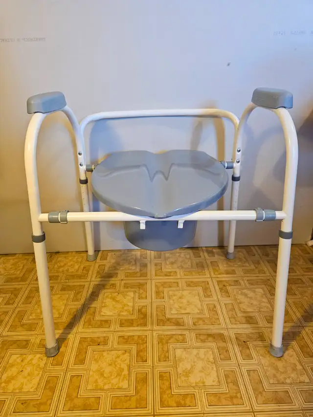Commode/toilet
