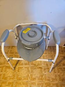 Commode/toilet - Photo 6